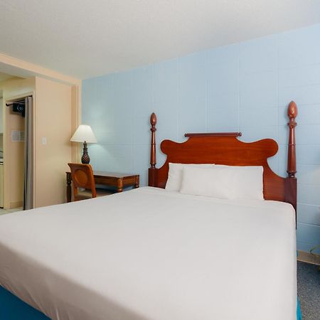 Waikiki Heritage Hotel Хонолулу Екстериор снимка